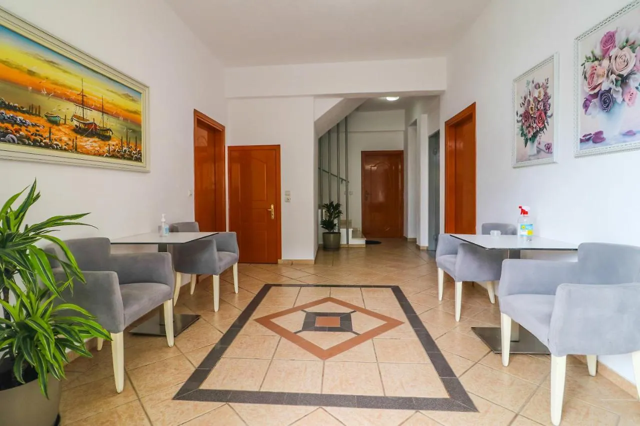 Lido Apartments Himarë