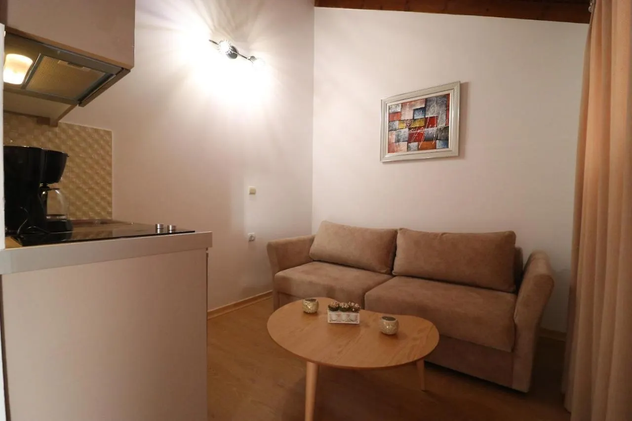 Lido Apartments Himare