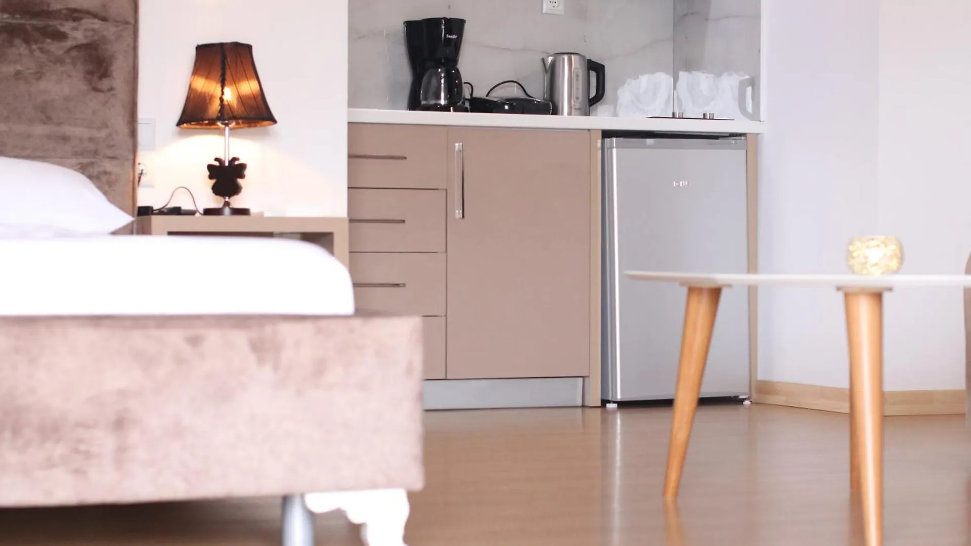 Lido Apartments Himare