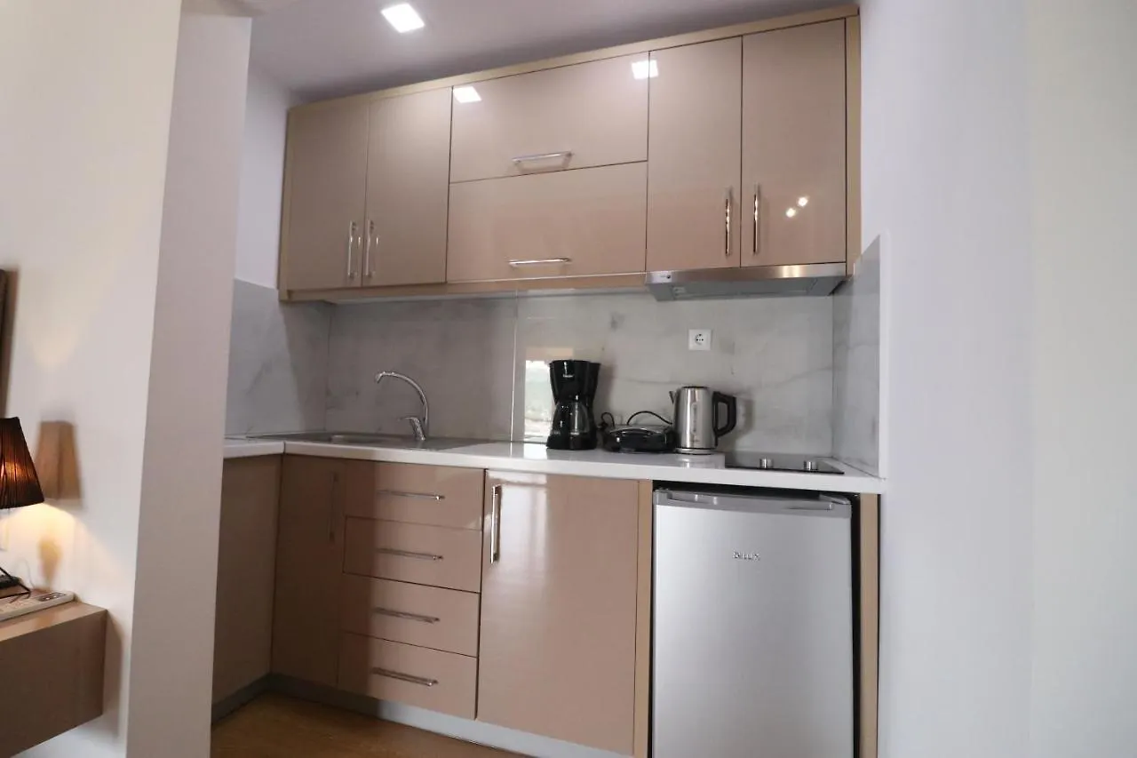 Lido Apartments Himare