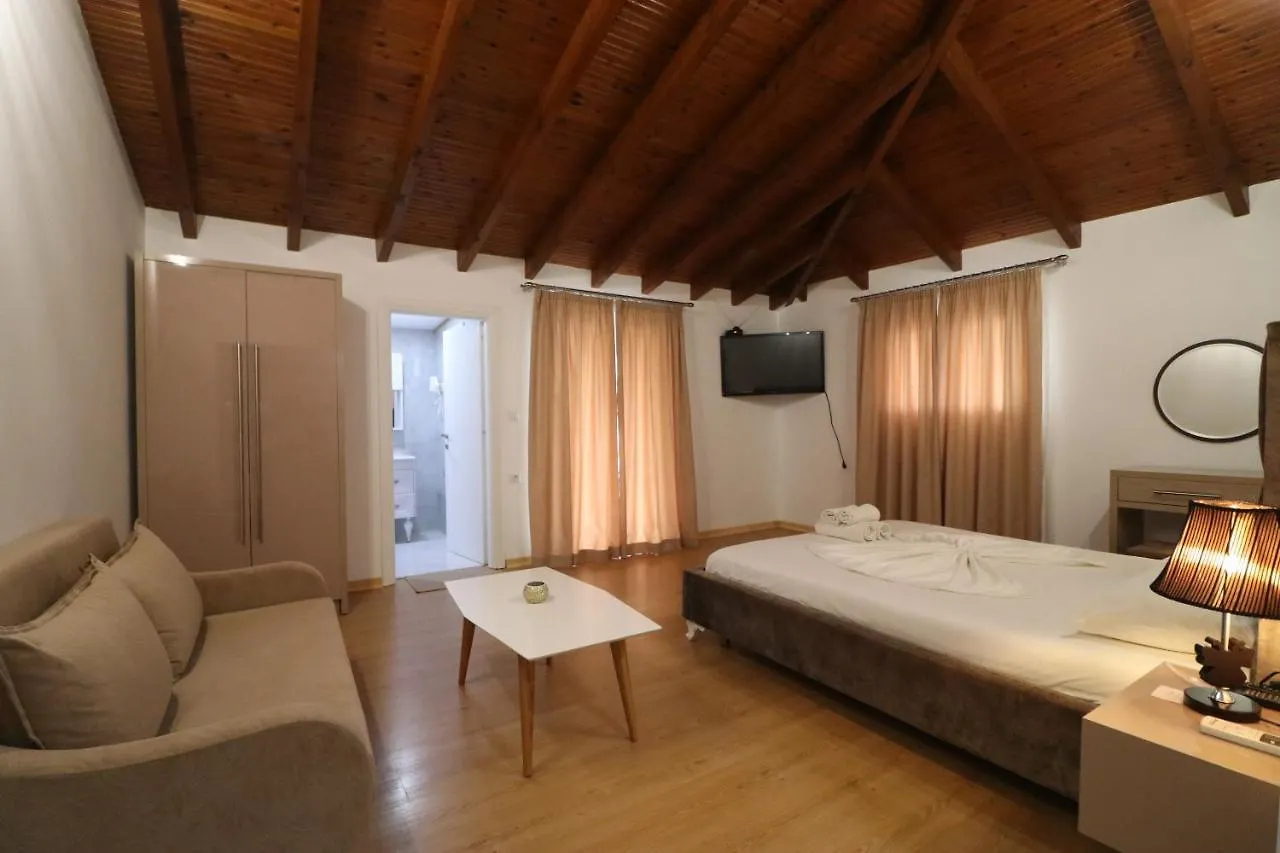 Lido Apartments Himare 0*,