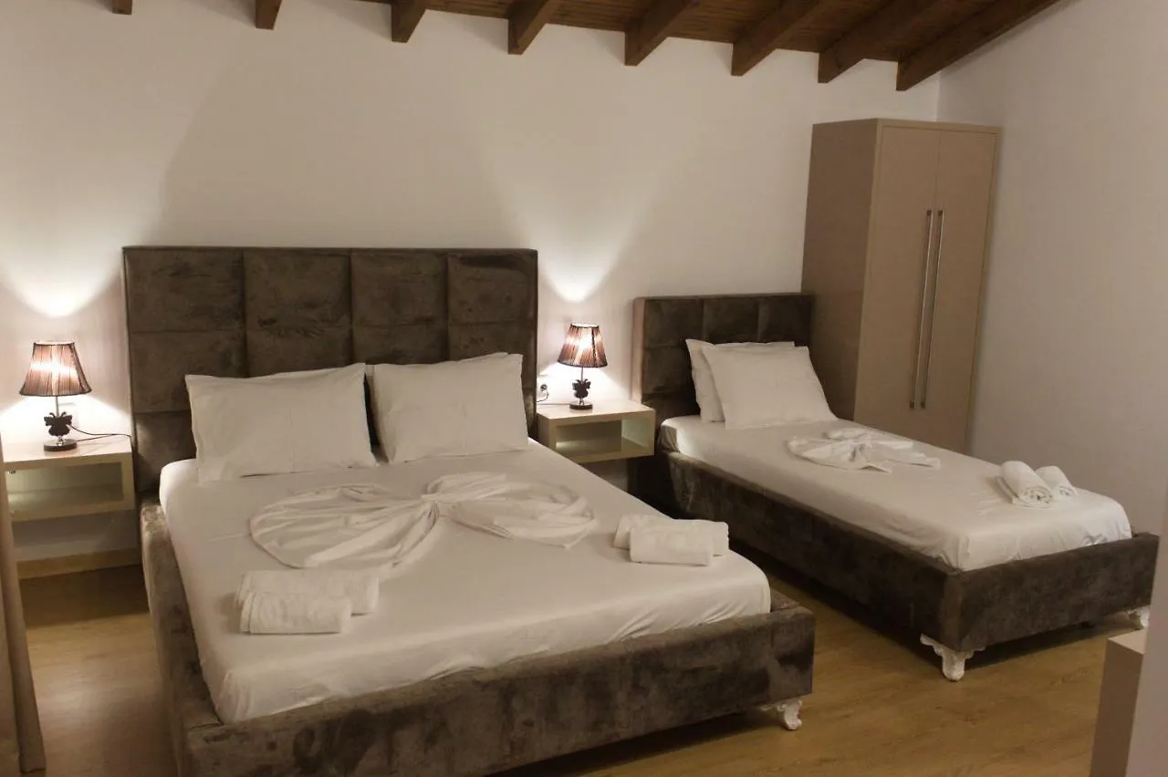 Lido Apartments Himare